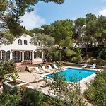 Villa Dragones